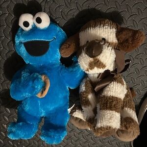 Sesame Street Cookie Monster Plush with Cookie